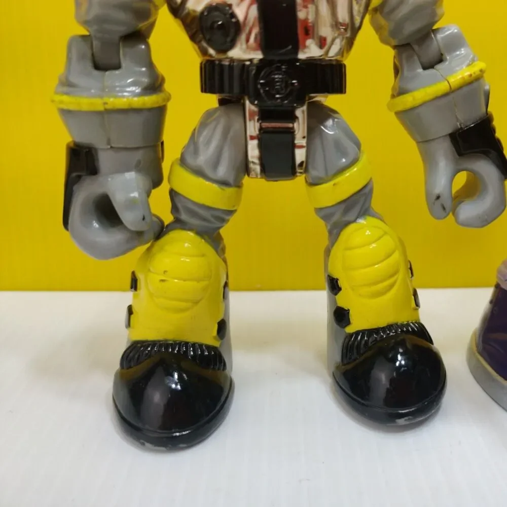 Fisher Price Rescue Heroes Action Figure Warren Waters & Roger Houston